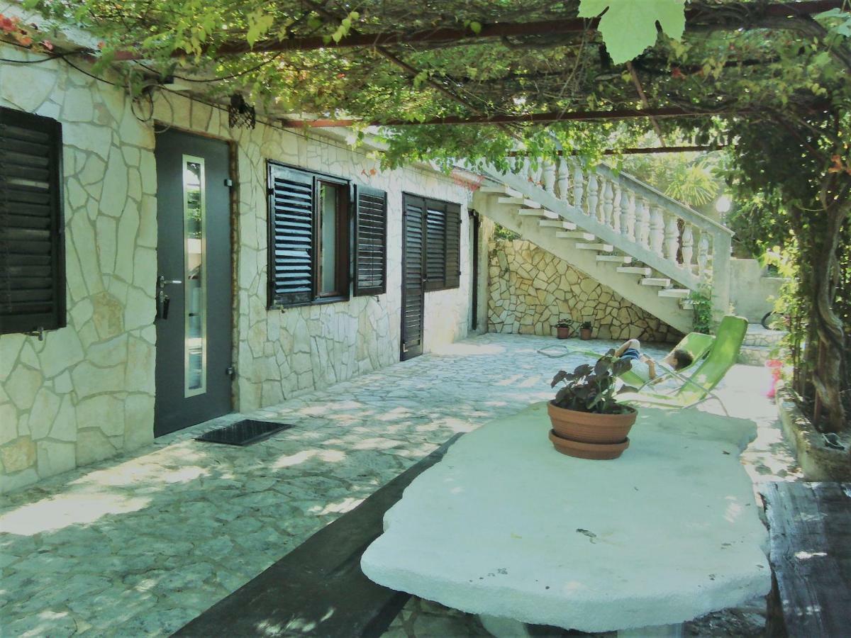 Appartamento Mirjam Novi Vinodolski Esterno foto